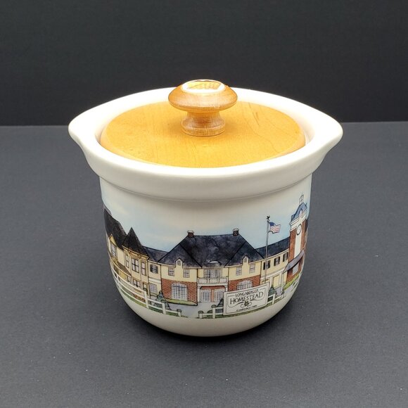 Longaberger Homestead 1 Pint Salt Crock with Woodcrafts Lid - Picture 1 of 9